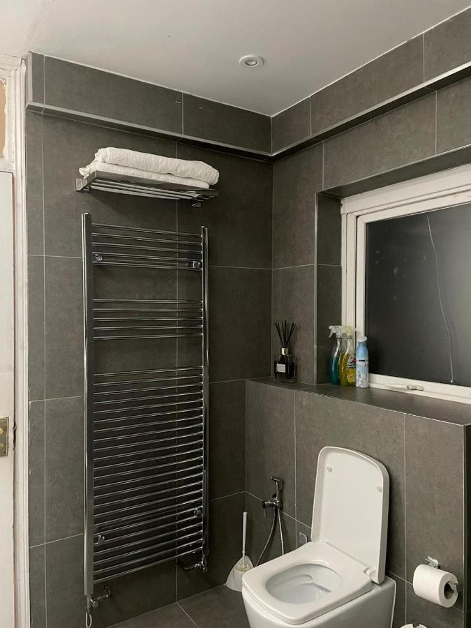 Balham, South London Spacious Guest House 1, 6 Rooms Available Εξωτερικό φωτογραφία
