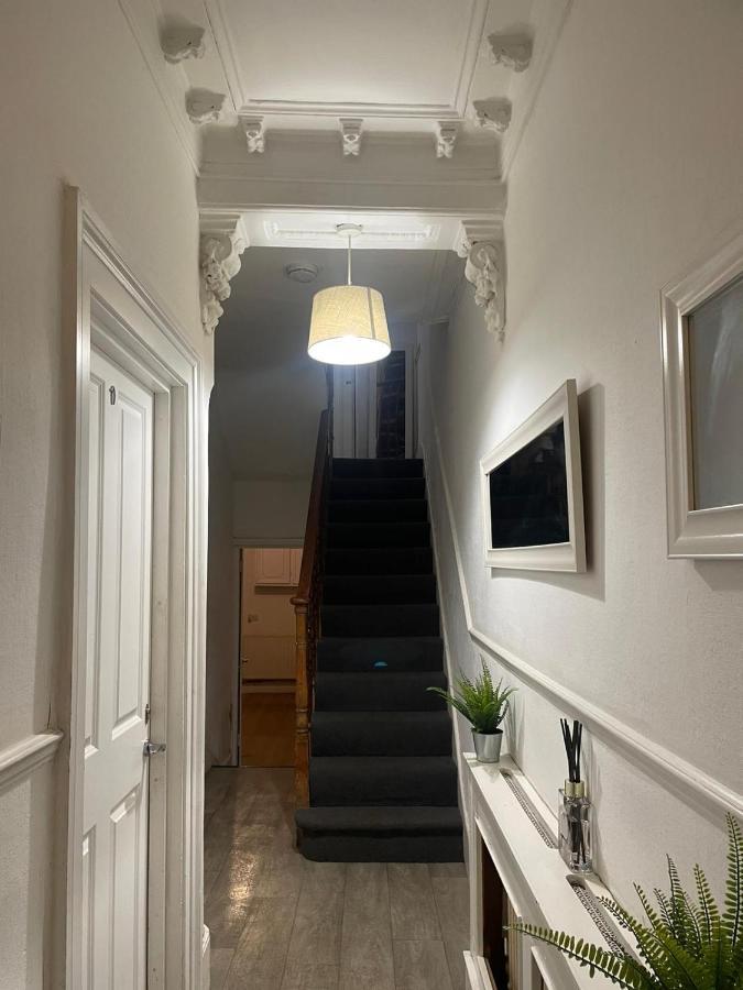 Balham, South London Spacious Guest House 1, 6 Rooms Available Εξωτερικό φωτογραφία