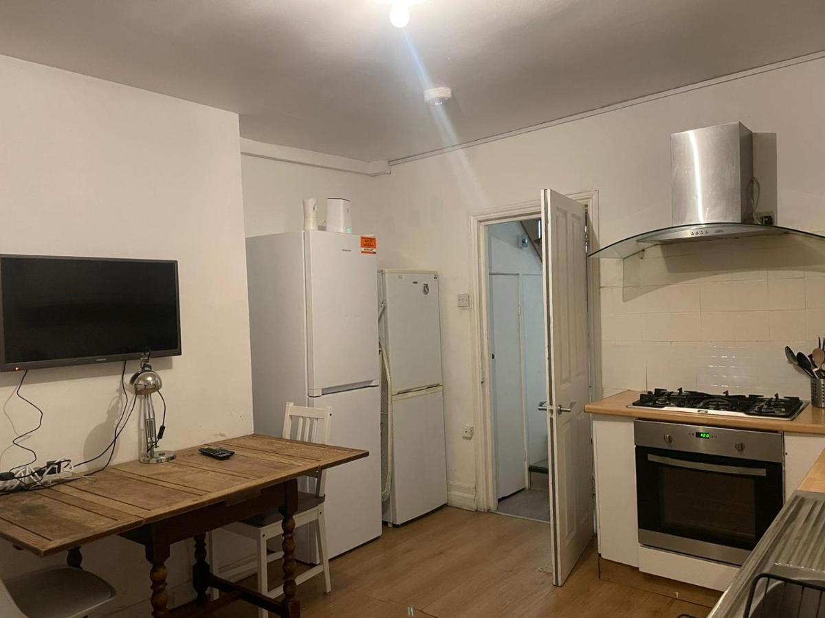 Balham, South London Spacious Guest House 1, 6 Rooms Available Εξωτερικό φωτογραφία